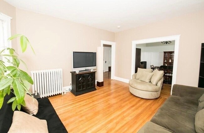 Building Photo - 54 County Rd