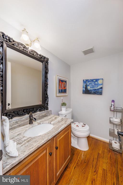 Building Photo - 980 Old Holly Dr