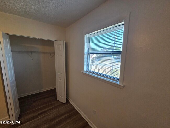 Building Photo - 6329 Omoko St