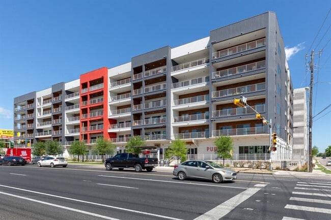 Building Photo - 4361 S Congress Ave