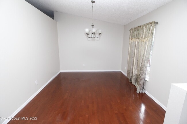 Building Photo - 3291 San Jose Ave SE