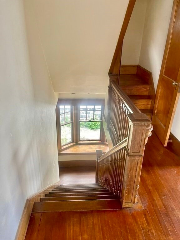 Building Photo - 47 Pleasant St