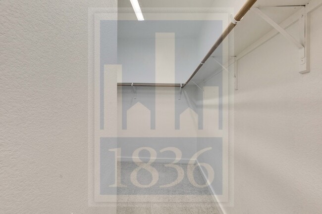 Building Photo - 13621 Defiance Pass