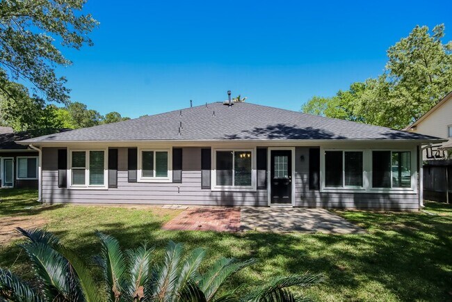 Building Photo - 18154 Windy Oaks Ct