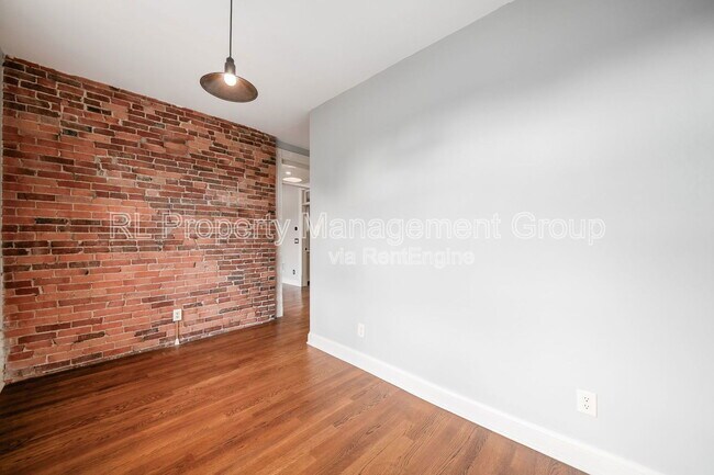 Building Photo - 322 Wilber Ave