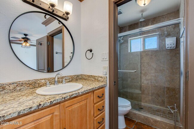 Building Photo - 2429 E Dahlia Dr