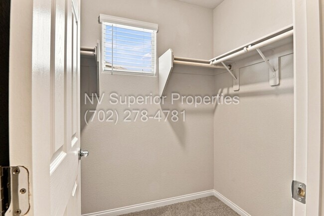 Building Photo - 7204 Sunray Point St
