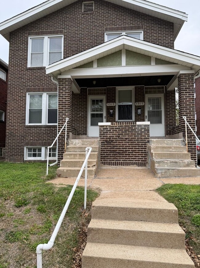 Building Photo - 5319 Sutherland Ave