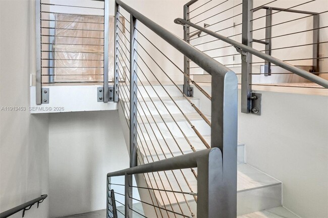 Building Photo - 17550 Collins Ave