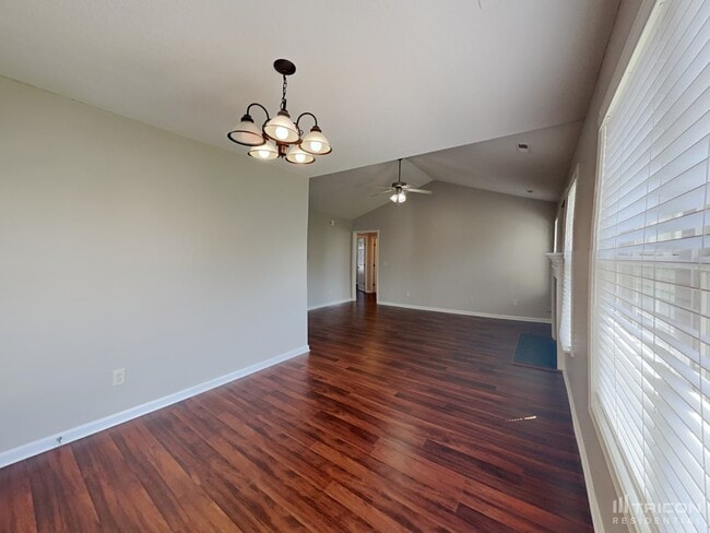 Building Photo - 81 Ashcott Dr
