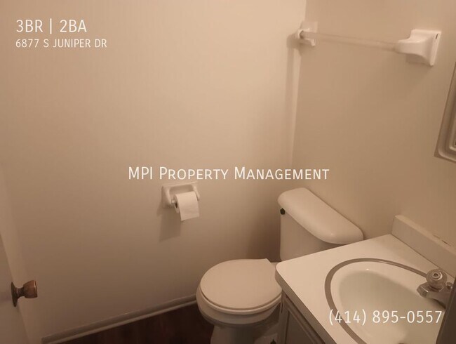 Building Photo - 6877 S Juniper Dr