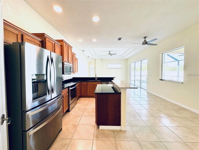 Building Photo - 9423 Rosebud Cir