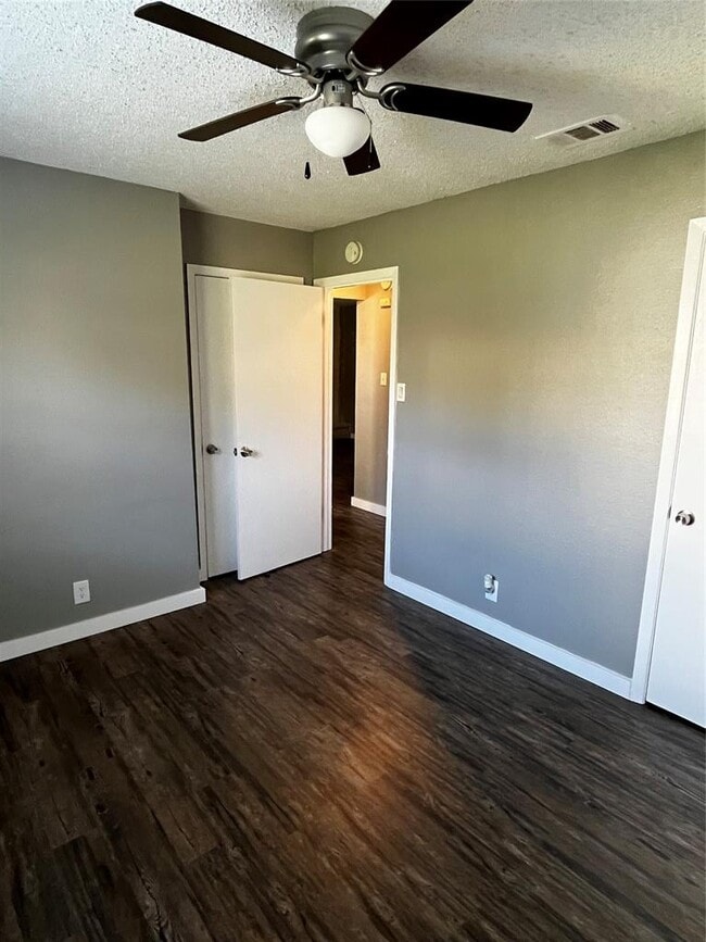 Building Photo - 2306 Cedrick Cove