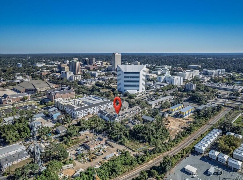 Building Photo - 415 Saint Francis St