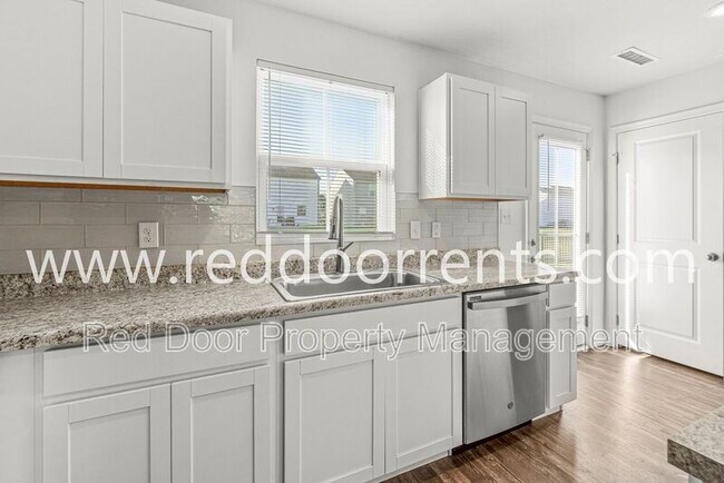 Building Photo - 8511 Fownes Ln