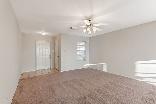 Building Photo - 2911 Katy Briar Ln