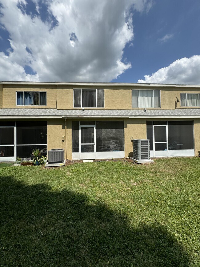 Building Photo - 12356 Berkeley Square Dr