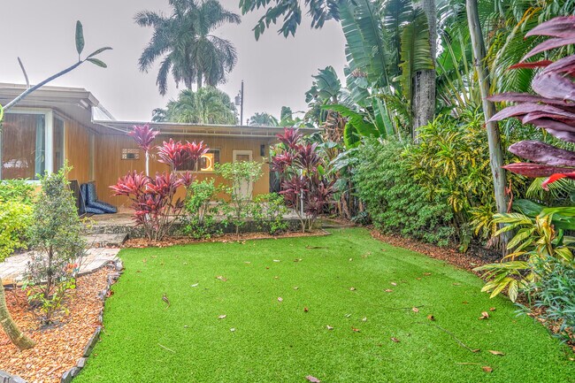 Building Photo - 216 32nd St