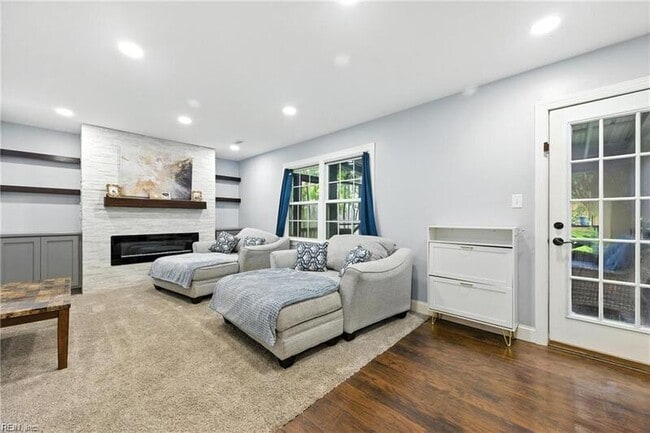 Building Photo - 707 Lipton Dr