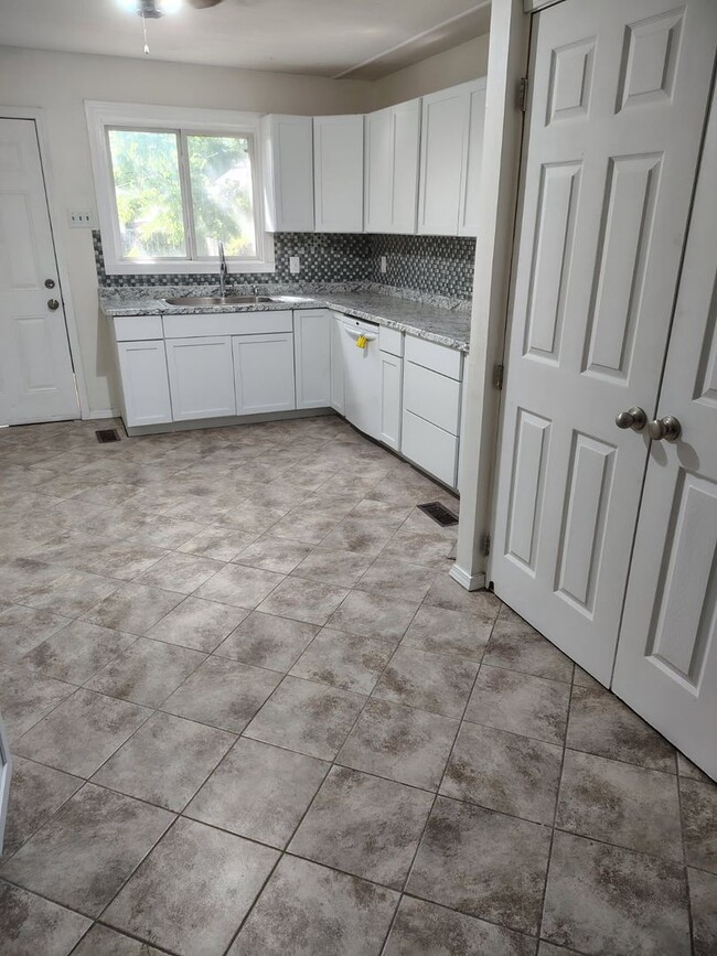 Building Photo - **Available Now...Never Have to Move Again! Don’t Miss Out…This Home Will Go Fast!**