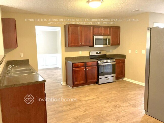 Building Photo - 5853 Black Top Way