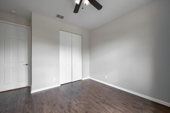 Building Photo - 11263 SW Barton Way