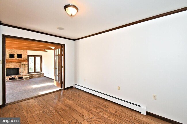 Building Photo - 306 Cedar Hill Rd