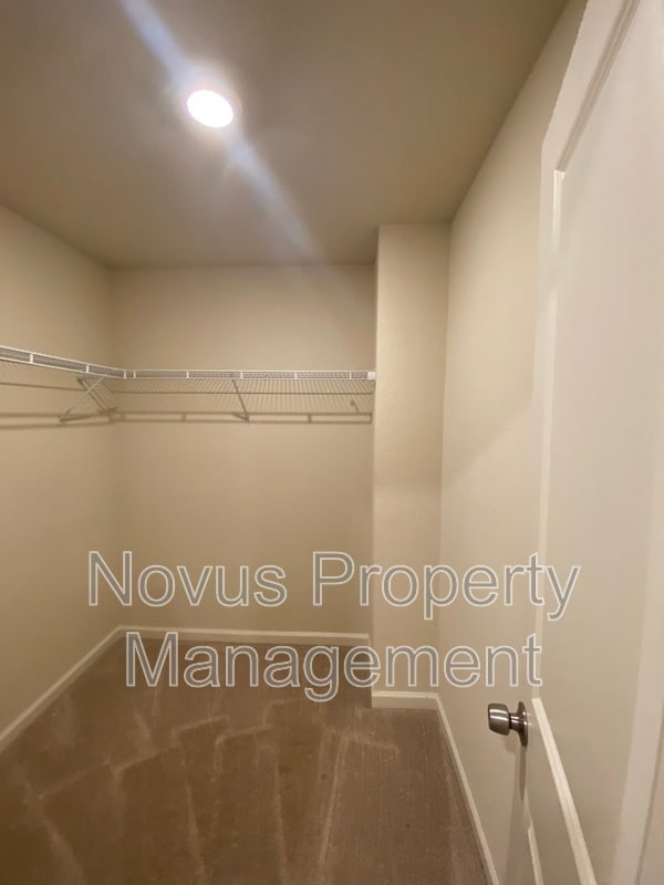 Building Photo - 347 Augusta Woods Dr