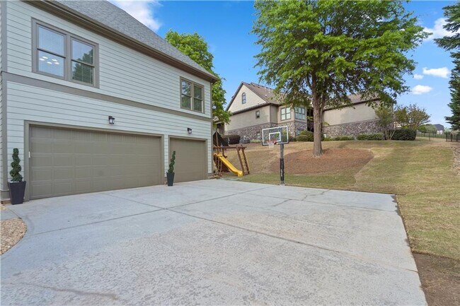 Building Photo - 2596 Rock Maple Dr NE