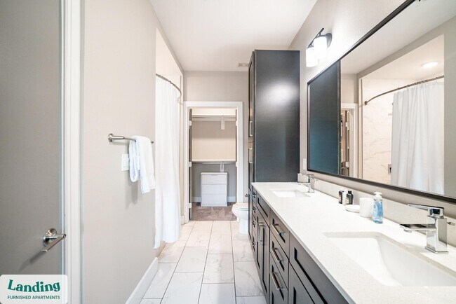 Building Photo - 1535 Canal St