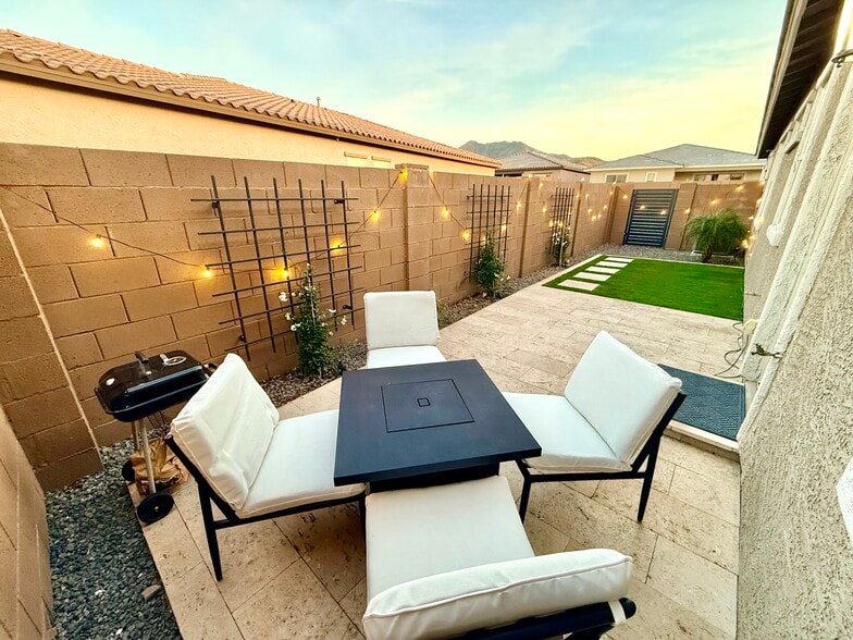 Building Photo - 4013 W Buist Ave