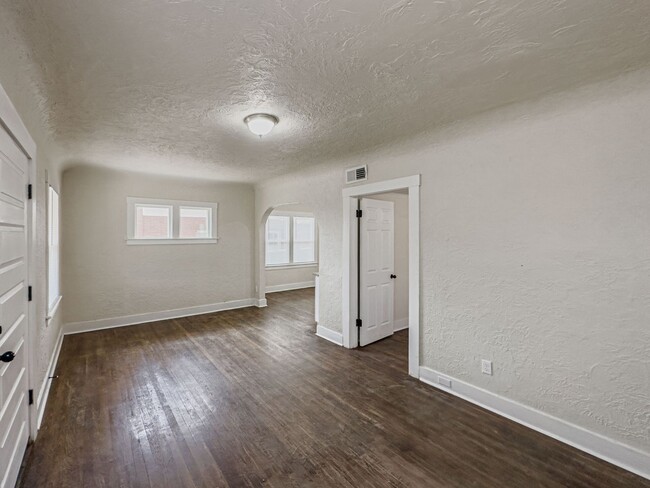 Primary Photo - Welcome home!