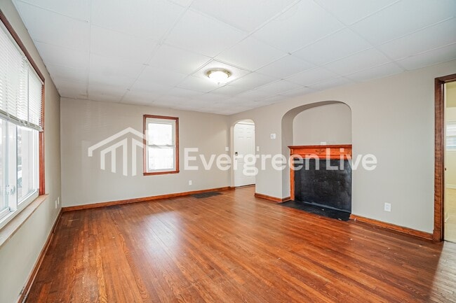 Building Photo - 1714 Bide A Wee Park Ave