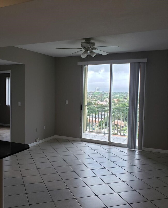 Building Photo - 3500 Coral Way