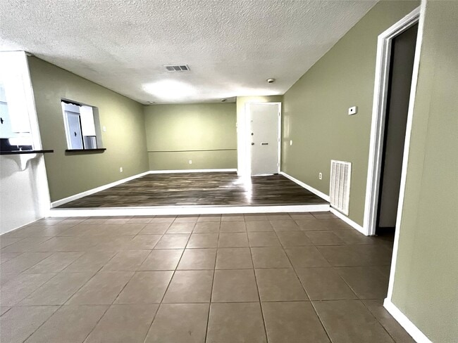 Building Photo - 731 Seafoam Rd