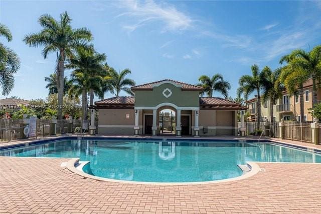 Building Photo - 448 NE 21st Ave