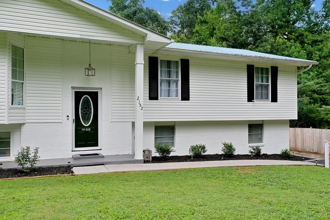 Building Photo - 3bd/2.5ba 2-story home in quiet neighborhood.