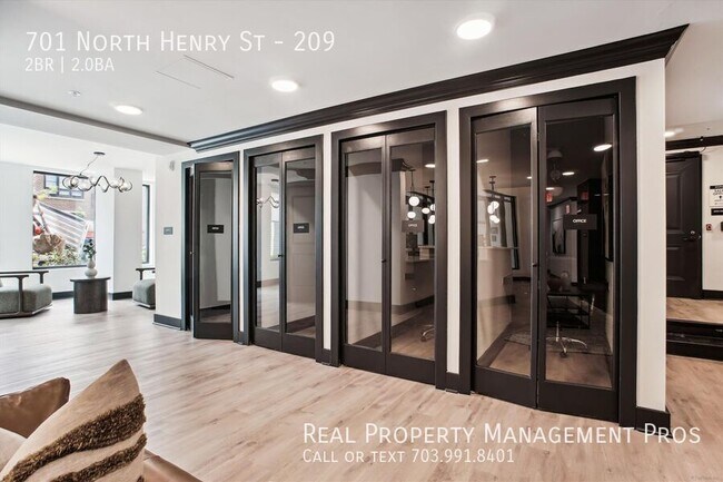 Building Photo - 701 N Henry St