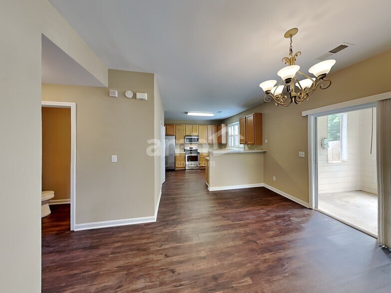 Building Photo - 3380 Lake Breeze Ct