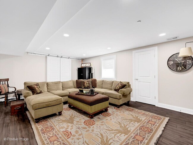 Building Photo - 651 Bourbon Ln