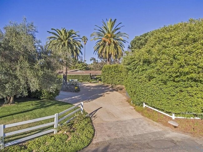 Building Photo - 6224 Los Naranjos Ct