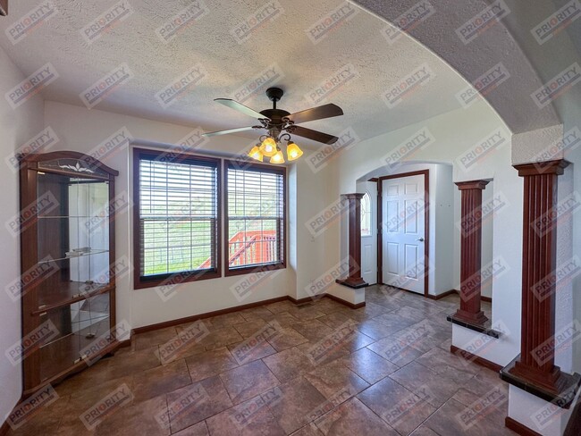 Building Photo - Rural Single Family Home