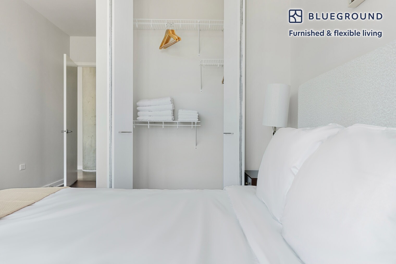 Building Photo - 730 W Couch Pl