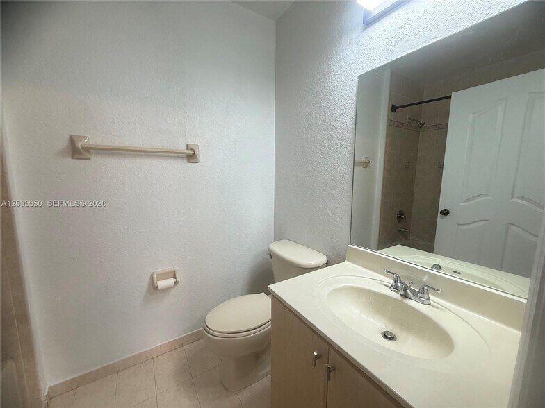 Building Photo - 8802 NW 109th Ct