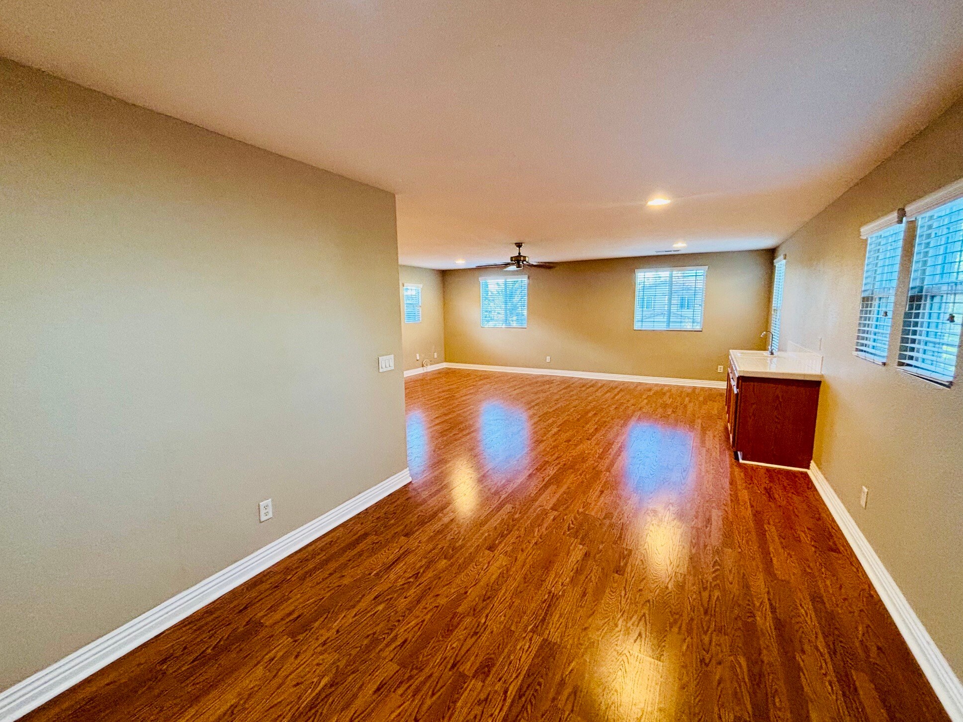 Building Photo - 2064 W Avenue K6