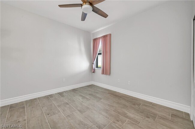 Building Photo - 17550 Elkgrove Ln