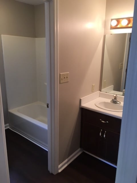 Building Photo - 3 Bedroom 2 Bath Home Close to Moody