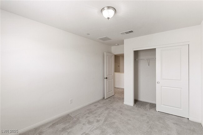 Building Photo - 2307 Teatro Ave