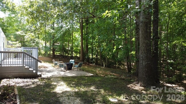 Building Photo - 4120 Glenola Dr