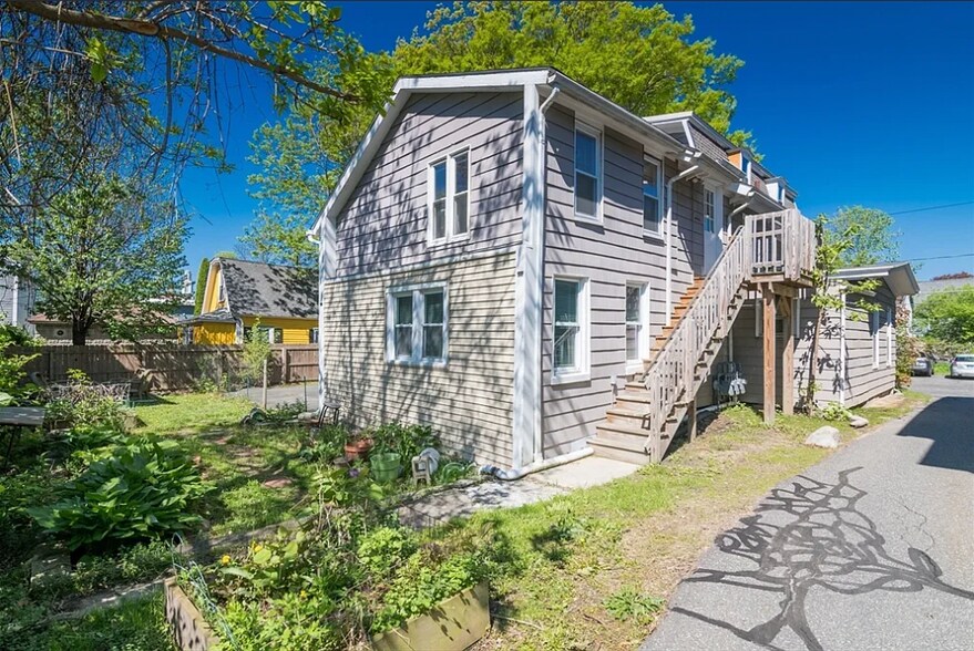 small shared yard near back entrance - 13 Cherry St